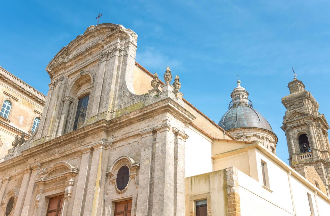 Affittacamere La Piazzetta Caltagirone Bagian luar foto